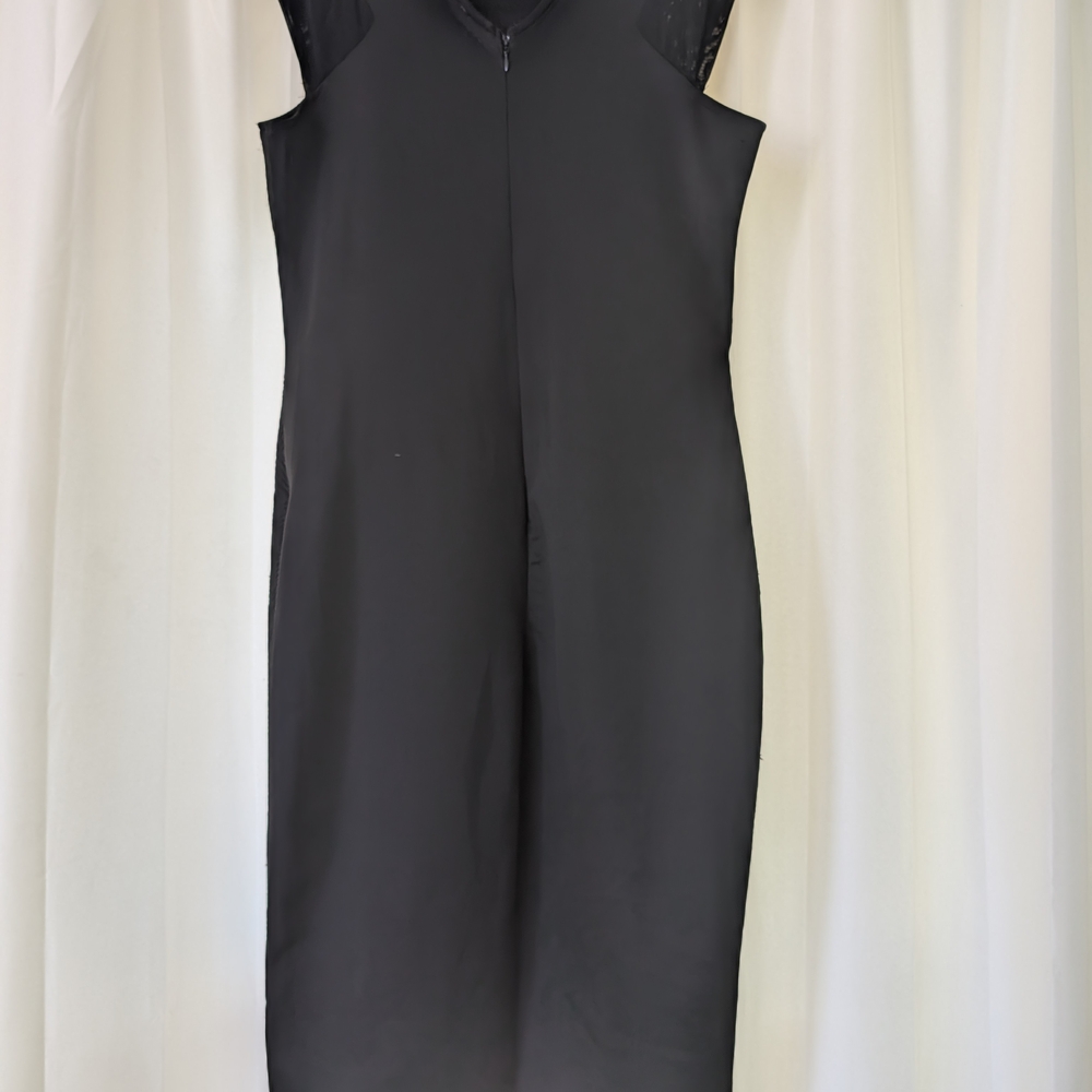 NWOT Chic Black Shift Style Dress L